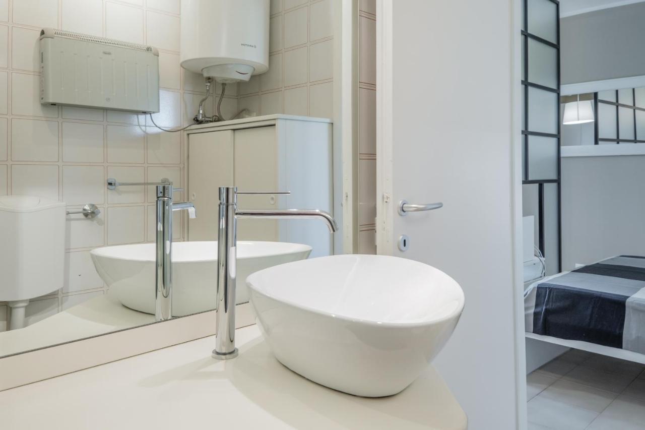 Casa Lugana 9 - Monolocale Con Piscina Fronte Lago ซีร์มิโอเน ภายนอก รูปภาพ