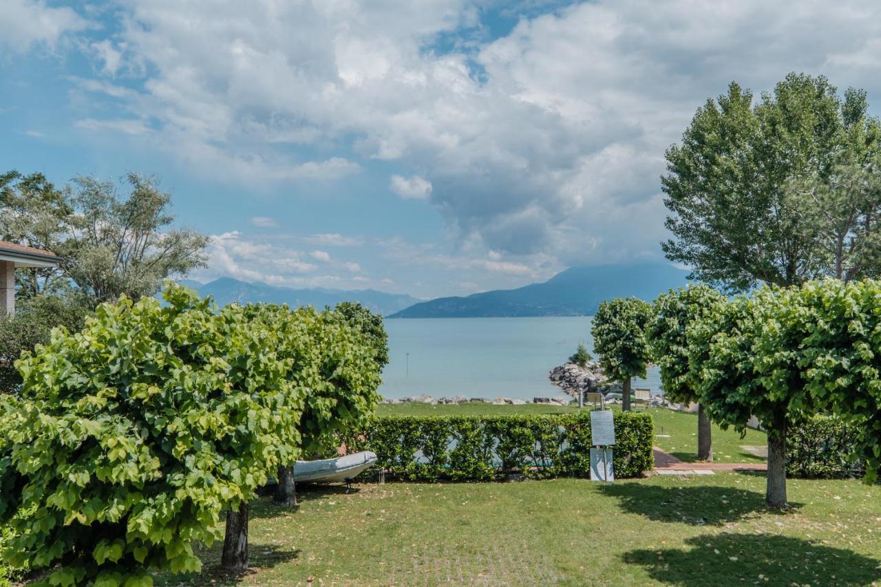 Casa Lugana 9 - Monolocale Con Piscina Fronte Lago ซีร์มิโอเน ภายนอก รูปภาพ