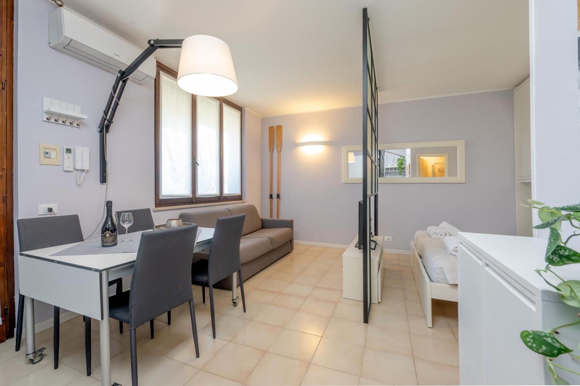 Casa Lugana 9 - Monolocale Con Piscina Fronte Lago ซีร์มิโอเน ภายนอก รูปภาพ