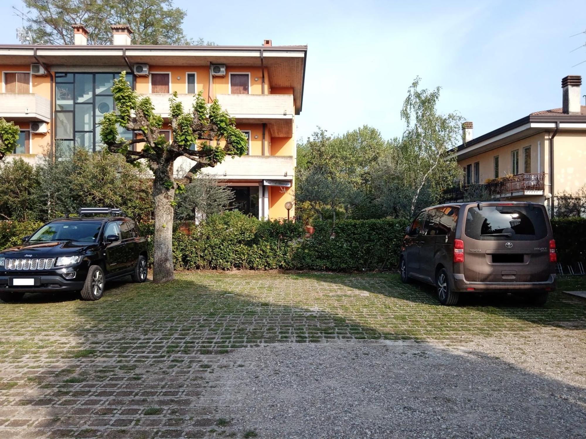 Casa Lugana 9 - Monolocale Con Piscina Fronte Lago ซีร์มิโอเน ภายนอก รูปภาพ